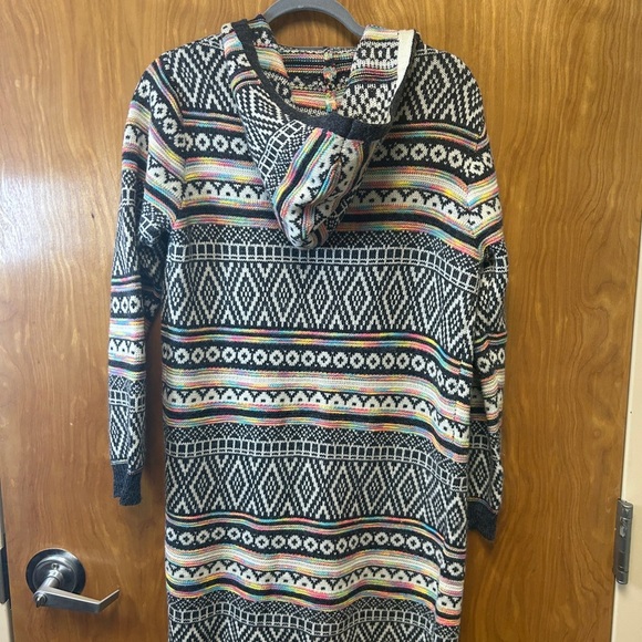 Monteau Multicolor Patterned Cardigan - Picture 2 of 3
